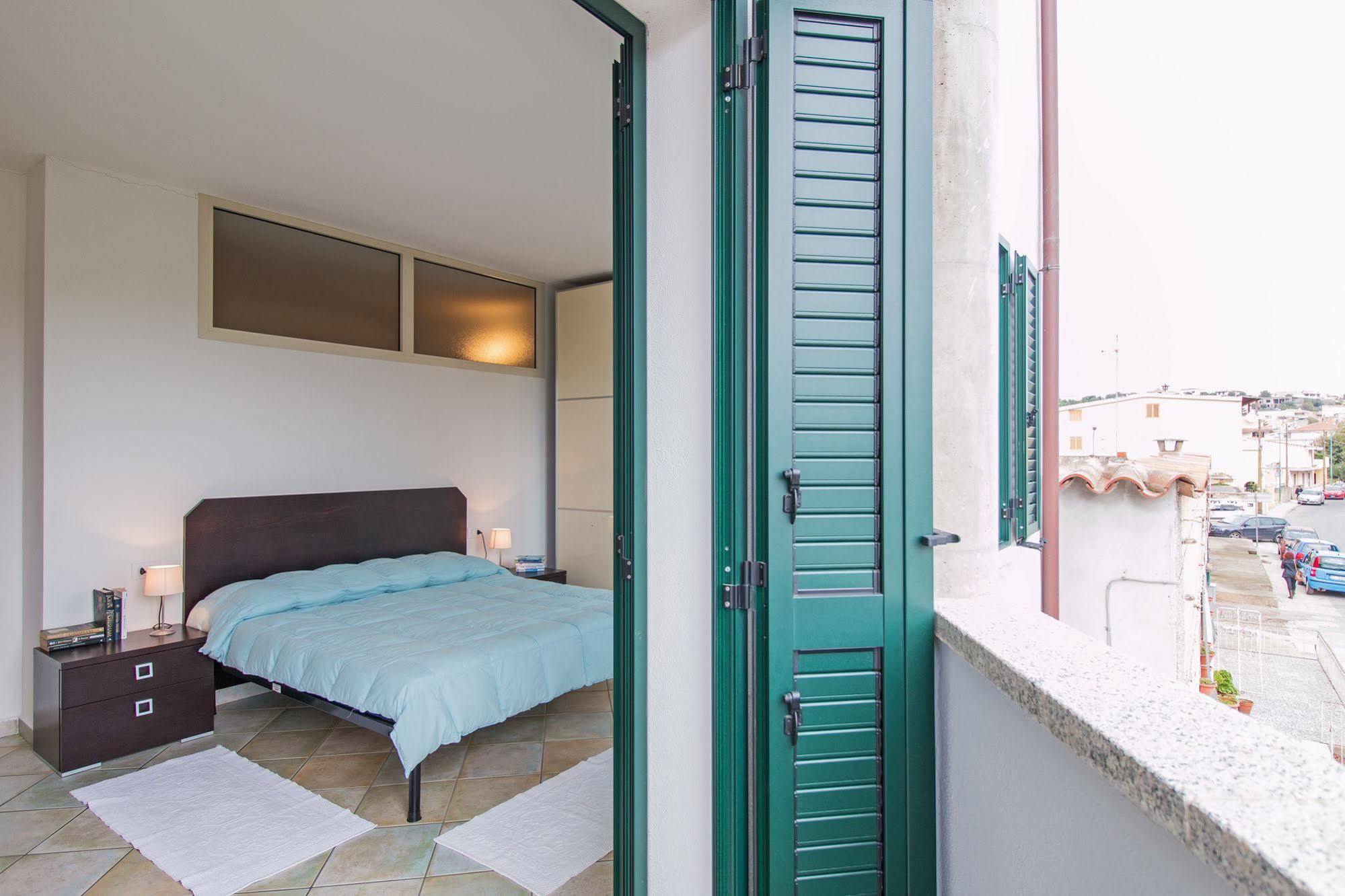 Residenza Maria Antonia - Private Apartment Orosei Exterior foto